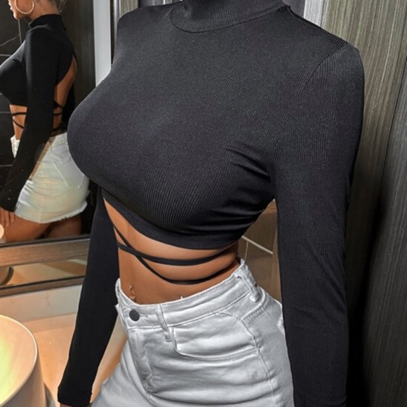 Black Crisscross Backless Crop Top (size L) - Shein - Picture 3 of 3